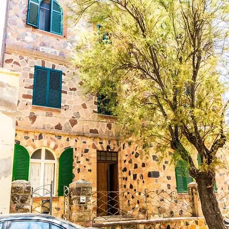 Casa Castello, Indipendente In Stile Catalano, Al Centro Di Alghero. Holiday home Alghero