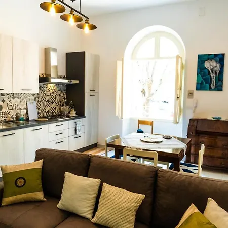 Casa Castello, Indipendente In Stile Catalano, Al Centro Di Alghero. Alghero